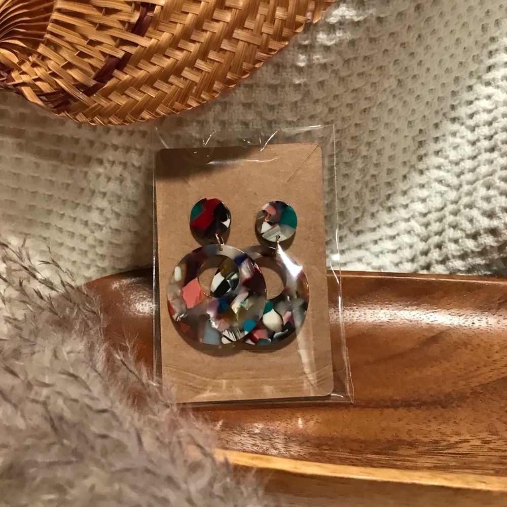 Confetti Resin Dangle Earrings - image 3